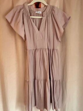 Mauve Tiered V-Neck Midi Dress